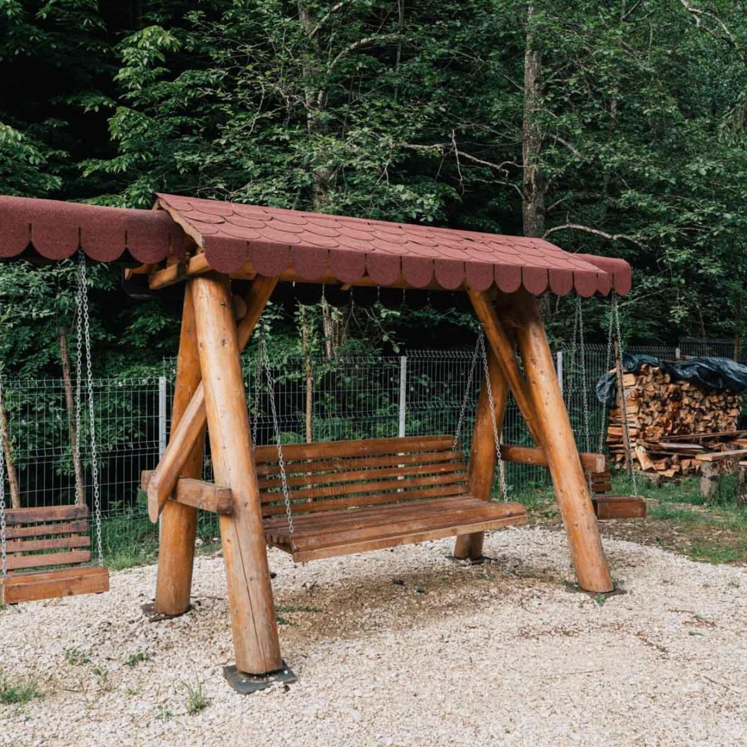 Cum schimbă EkoGroup și Câmpulung Chalet modul în care companiile fac teambuilding în România